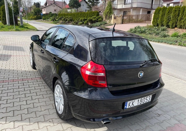 BMW Seria 1 cena 28500 przebieg: 158000, rok produkcji 2011 z Kraków małe 154